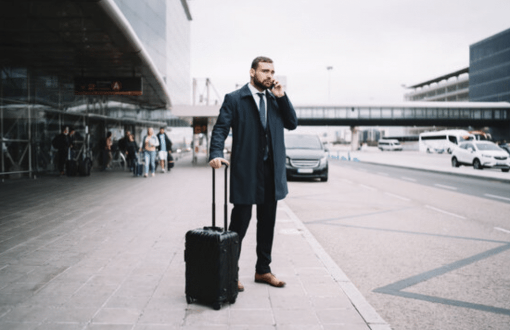 Élégance Taxi Lyon disponible pour vos navettes aéroport Lyon
